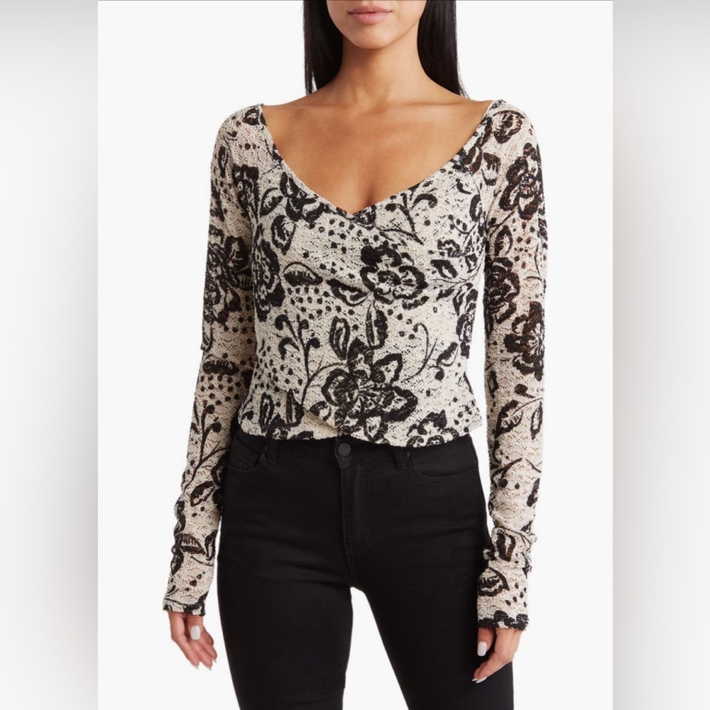 💕Free People Chloe Top💕